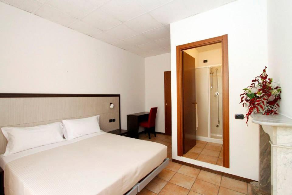 Albergo Maccagno Bagian luar foto